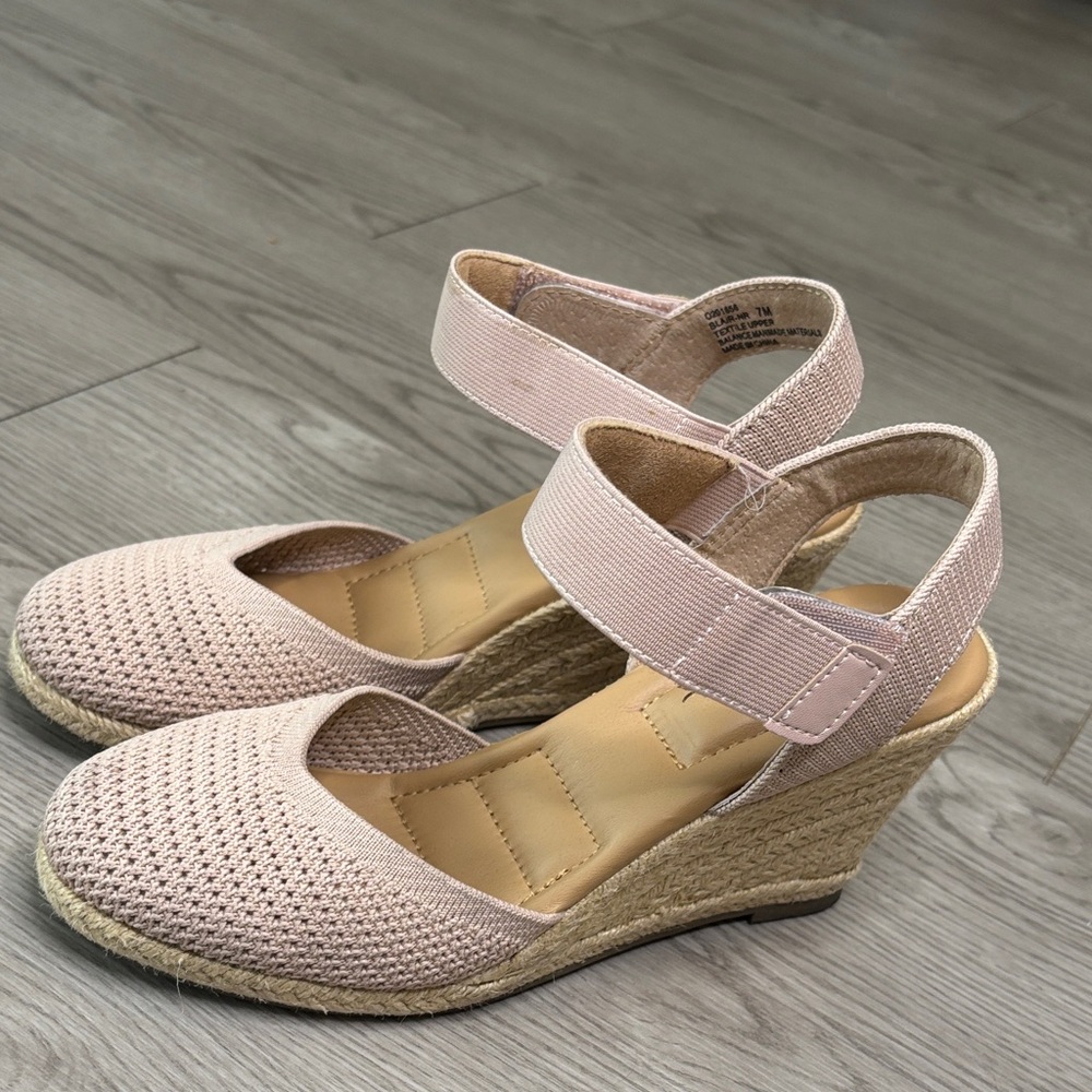 me too Blush Knit Espadrille Wedge Sandals with Ankle Strap